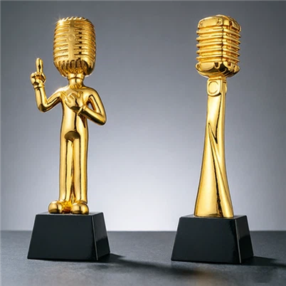 Алтын микрофон кубогы .